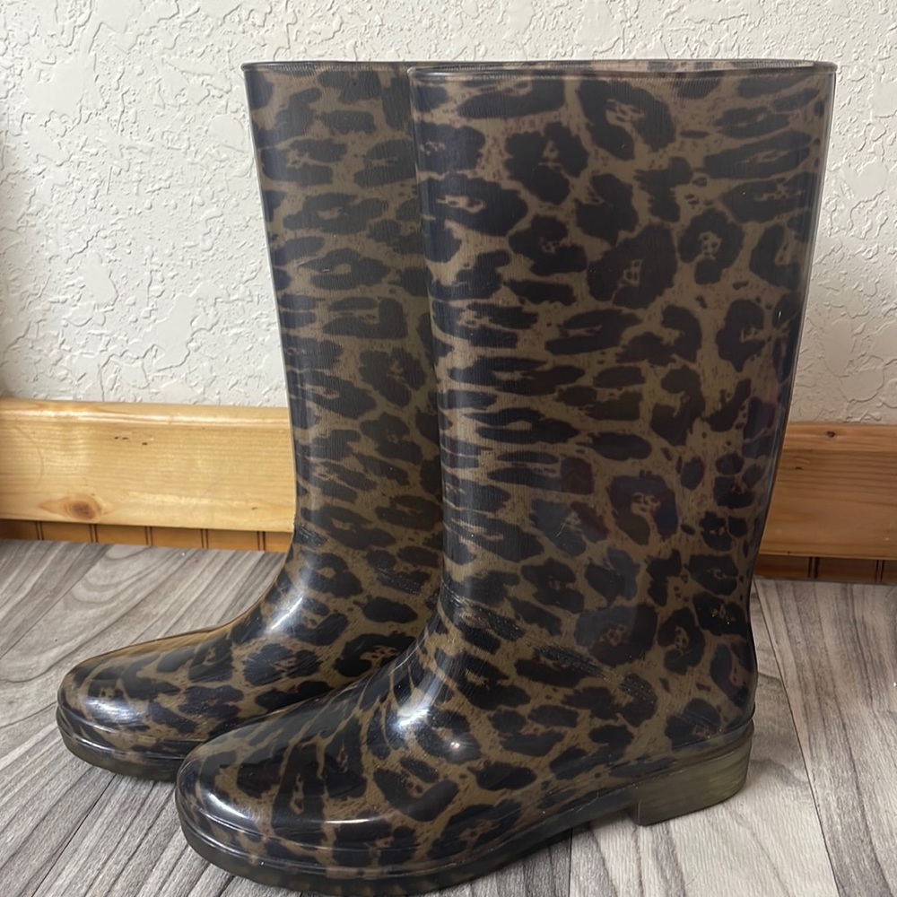 STUART WEITZMAN RAIN BOOTS SIZE S